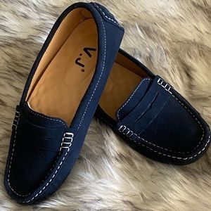 Nwot - Navy Suede loafer- driving moc.  8.5